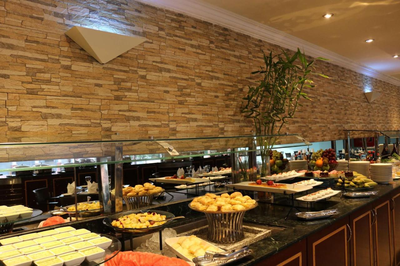 Radisson Blu Hotel, Янбу Экстерьер фото
